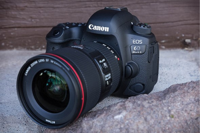 Canon EOS 6D Mark II Digital SLR for food photography