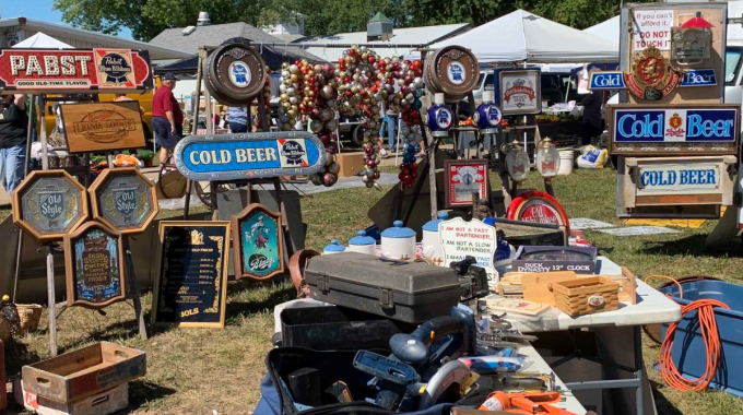 Antique flea markets